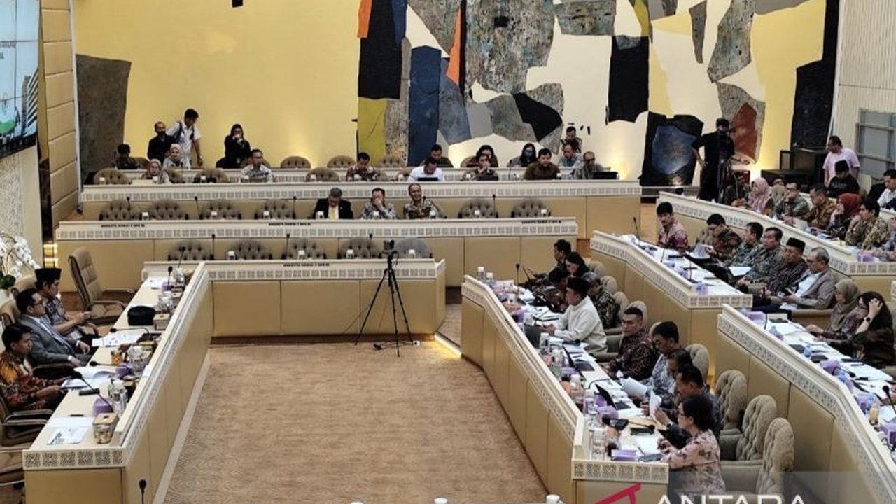 DPR Minta ATR/BPN Jelaskan Penyelesaian Kasus Pagar Laut, Citra Lembaga Dipertanyakan