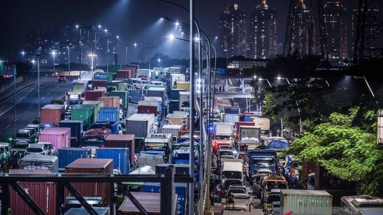 Buruh Pelabuhan Desak Erick Thohir Pecat Dirut Pelindo, Kemacetan Tanjung Priok Jadi Pemicu