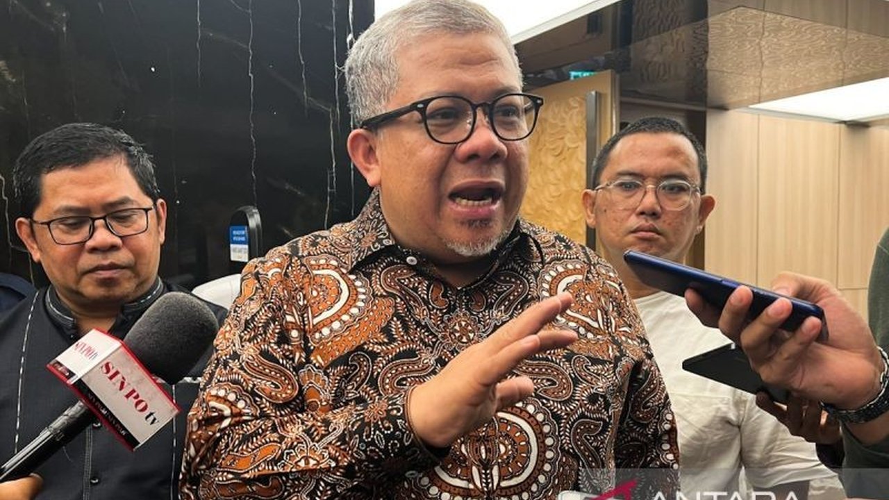 Wakil Menteri Perumahan dan Kawasan Permukiman (Wamen PKP) menekankan pentingnya perbaikan kawasan sebelum pembangunan rumah baru untuk mencegah kerusakan akibat lingkungan kumuh, dengan anggaran yang akan diprioritaskan untuk perbaikan kawasan.