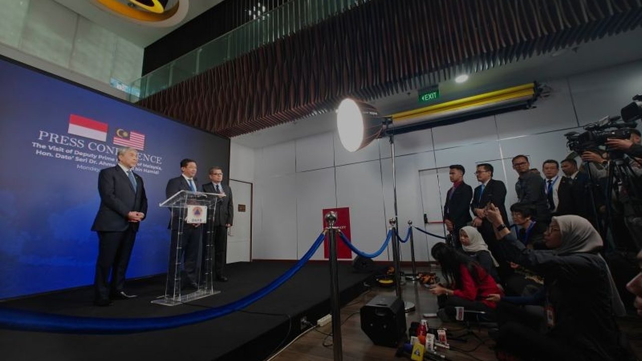 BNPB sampaikan kesiapan Indonesia dalam menghadapi karhutla kepada Wakil PM Malaysia, membuka peluang kerja sama penanggulangan bencana di ASEAN.