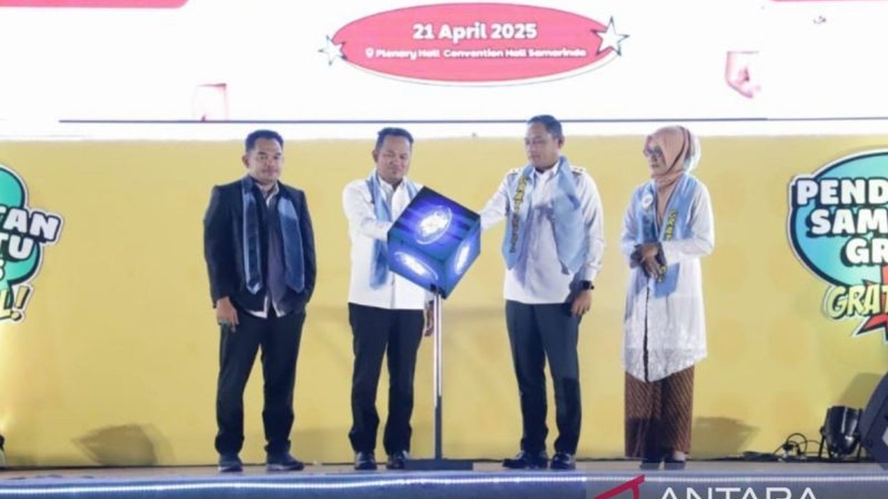 Pemerintah Provinsi Kalimantan Timur (Kaltim) memberangkatkan 896 marbot masjid dan penjaga rumah ibadah untuk melaksanakan ibadah umrah dan wisata religi gratis pada tahun 2025 melalui program Gratispol Generasi Emas.