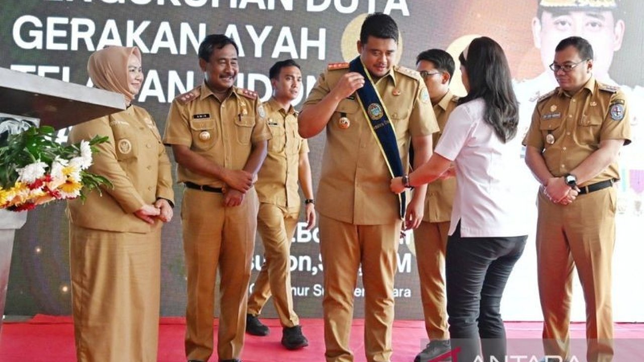 Wamendukbangga mengukuhkan Gubernur Sumatera Utara, Bobby Nasution, dan Wakil Wali Kota Binjai sebagai Duta Gerakan Ayah Teladan Indonesia untuk memperkuat ketahanan keluarga dan membangun generasi emas Indonesia 2045.