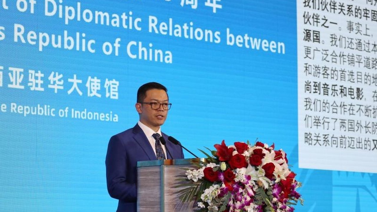 Menlu Sugiono umumkan Indonesia akan mengirimkan perwakilan untuk menghadiri pemakaman Paus Fransiskus di Roma, Italia, mengenang kontribusi beliau bagi kemanusiaan.