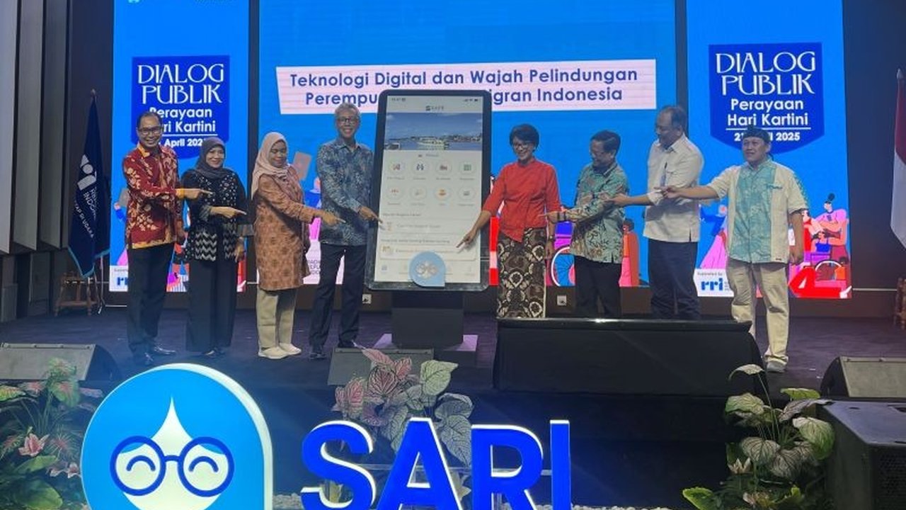 Kemlu RI luncurkan SARI, chatbot AI yang membantu Pekerja Migran Indonesia (PMI) di luar negeri dengan informasi hukum, ketenagakerjaan, dan imigrasi, mengatasi kesenjangan digital dan bahasa.