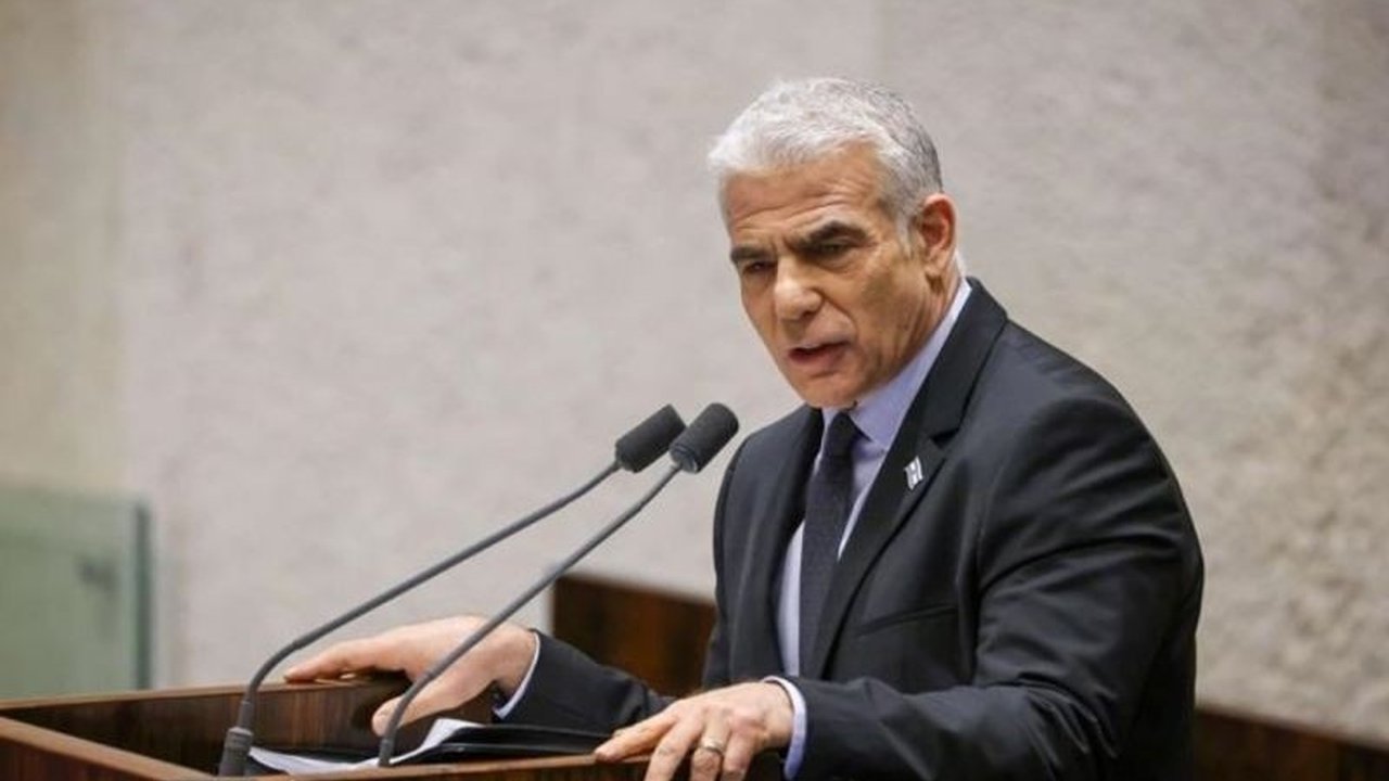 Pemimpin oposisi Israel, Yair Lapid, menuduh Benjamin Netanyahu bertanggung jawab atas meningkatnya kekerasan dan mengancam terjadinya 'pembunuhan politik' di dalam negeri.