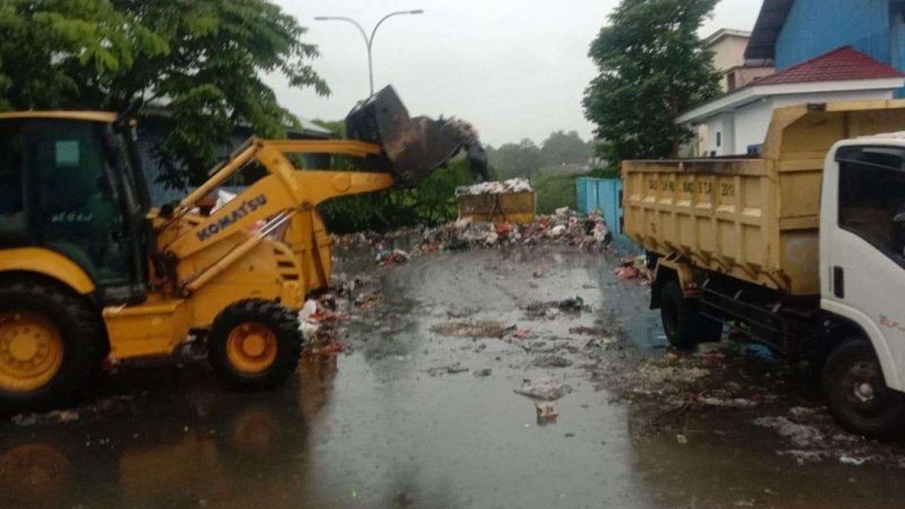 Aliansi Pemantau Kinerja Aparatur Negara (APKAN) Maros menyoroti permasalahan sampah yang belum terselesaikan di Kabupaten Maros, Sulawesi Selatan, meskipun telah beberapa kali meraih penghargaan Adipura.