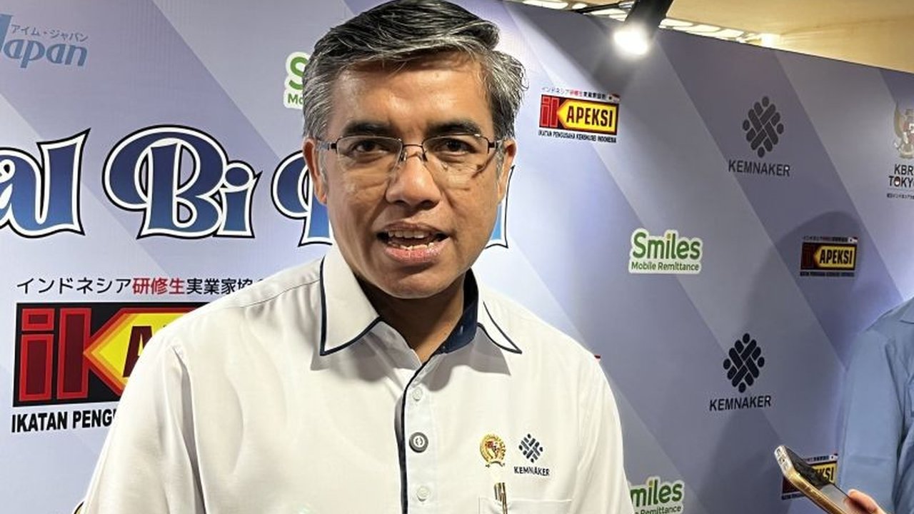 Menteri Ketenagakerjaan (Menaker) Yassierli menegaskan larangan diskriminasi terhadap pekerja perempuan dan menekankan pentingnya rekrutmen yang transparan dan adil di Indonesia, meskipun data masih memerlukan kajian lebih lanjut.
