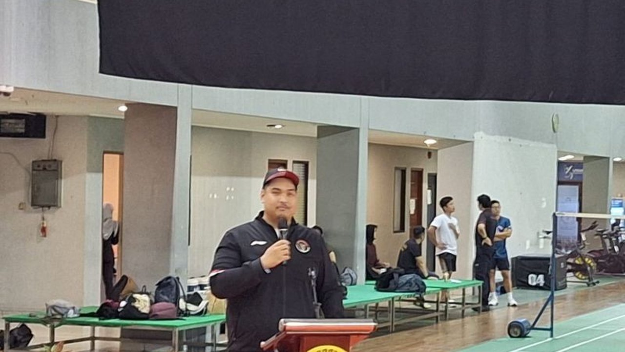 Menpora Dito Ariotedjo mendorong Indonesia untuk menjadi tuan rumah Piala Sudirman 2027, berharap dapat menghidupkan kembali semangat bulu tangkis nasional.