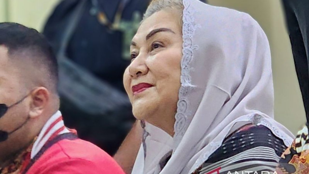 Iuran kebersamaan pegawai Bapenda Kota Semarang senilai ratusan juta rupiah per kuartal terungkap dalam sidang kasus suap mantan Wali Kota Semarang, Hevearita G. Rahayu, yang diduga digunakan untuk kepentingan pribadi dan suap.