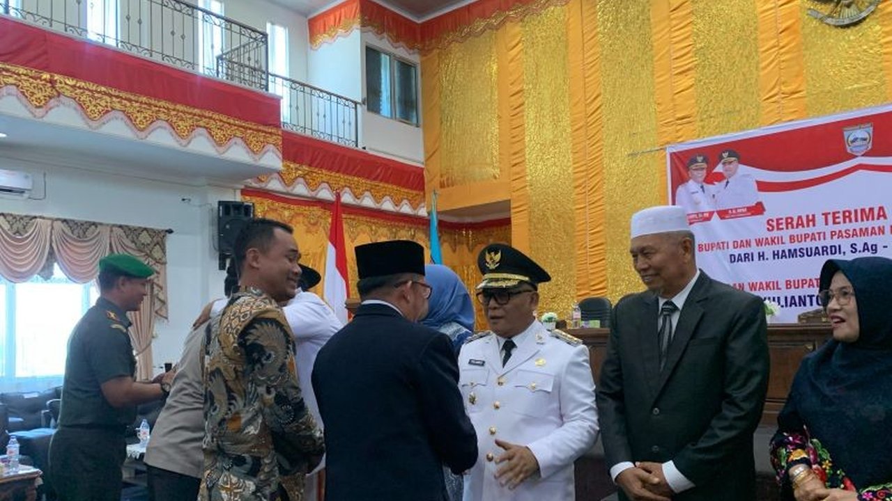 Sekretaris Daerah Provinsi Sumatera Barat berharap pembangunan di Pasaman Barat berkesinambungan di bawah kepemimpinan Bupati Yulianto dan Wakil Bupati M. Ihpan, melanjutkan capaian periode sebelumnya.