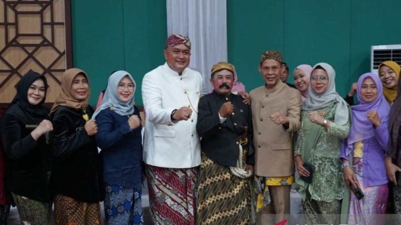 Bupati Bogor luncurkan Program Bogor Ngamumule Indung dalam rangka Hari Kartini, berupa bantuan dan dukungan bagi perempuan lansia di Kabupaten Bogor.
