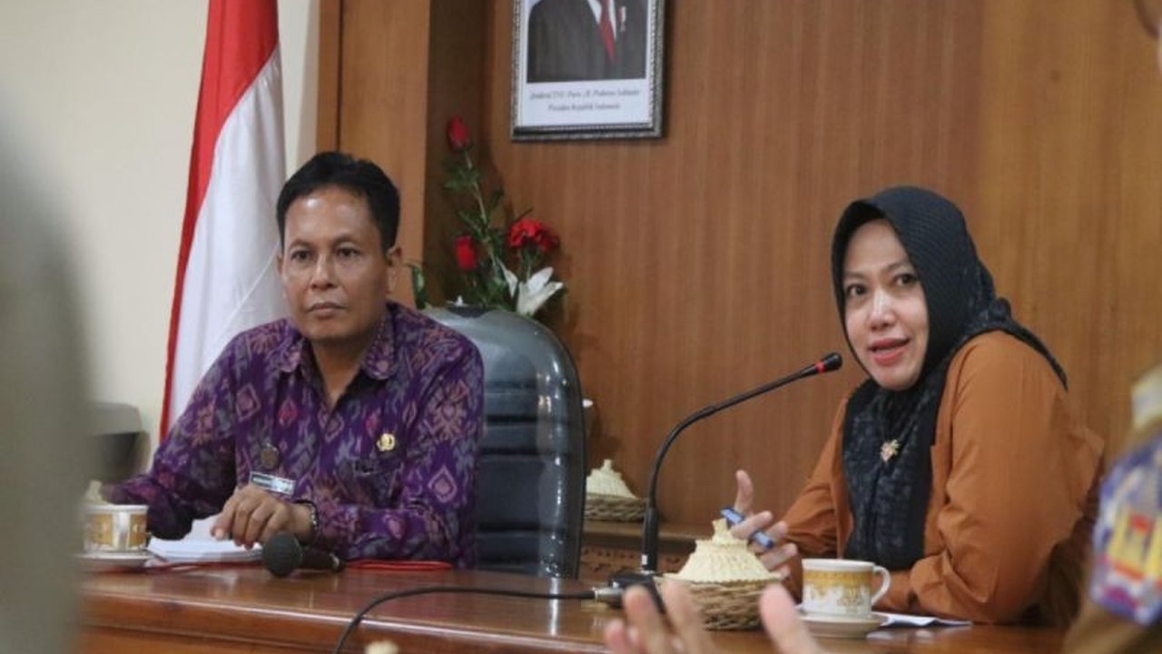 DPRD Sulawesi Barat dan OPD terkait melakukan kunjungan kerja ke Bali untuk mempelajari strategi penurunan stunting dan pemberdayaan perempuan, menargetkan penurunan angka stunting di Sulbar.