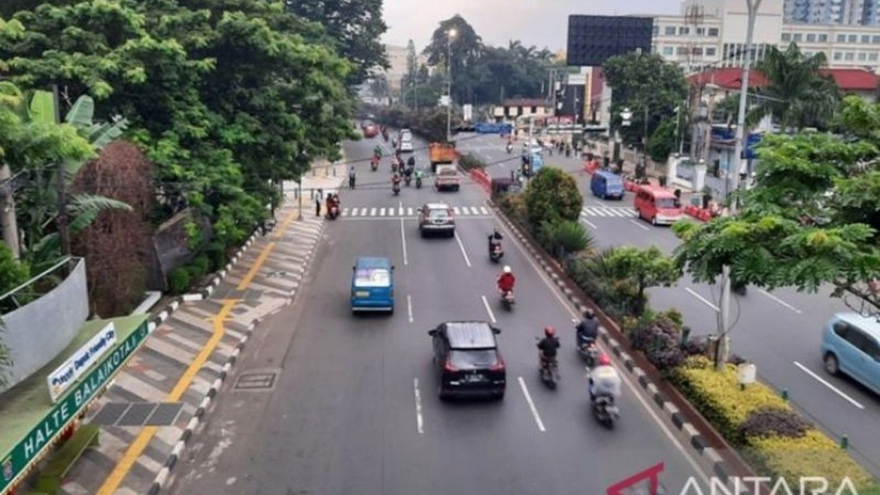 Dinas Tenaga Kerja Depok mengadakan pelatihan kerja gratis untuk meningkatkan keterampilan dan daya saing warga, dengan seleksi ketat melalui tes tulis dan wawancara.