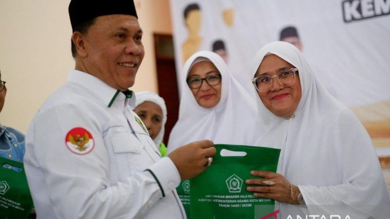 Jelang keberangkatan, 2.635 calon haji asal Medan mempersiapkan fisik dan mental mereka, didorong oleh Kemenag Sumut untuk ibadah haji yang lancar dan penuh berkah di musim haji tahun ini.