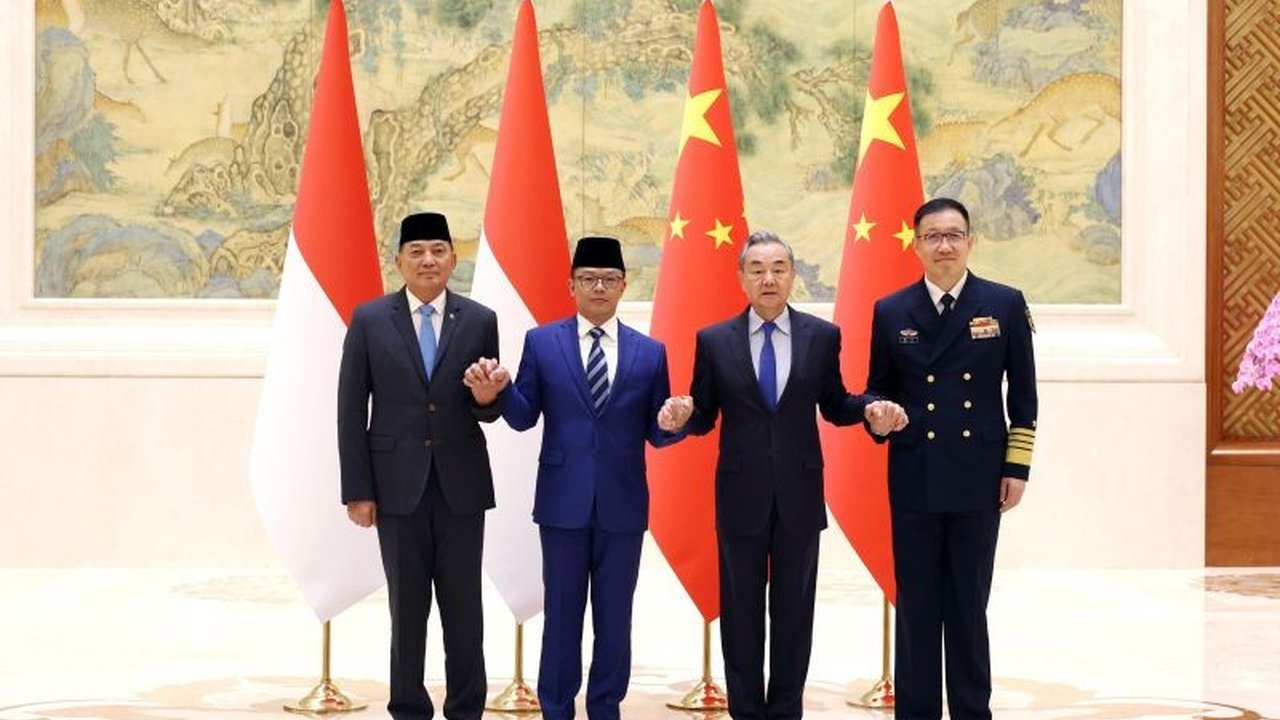 Menhan Sjafrie Sjamsoeddin tegaskan komitmen Indonesia bangun kerja sama pertahanan dengan China guna memperkuat kedaulatan negara dan stabilitas regional.