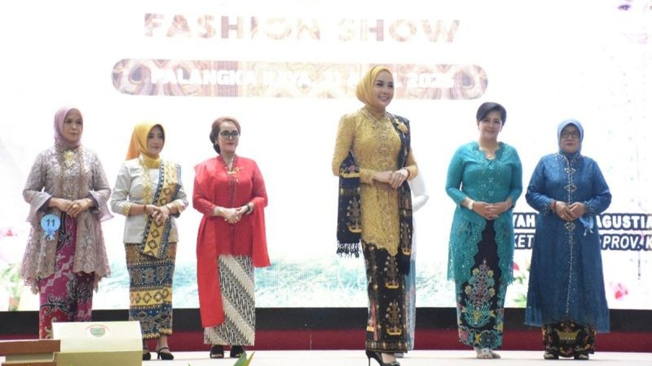 Ketua TP-PKK Kalteng, Aisyah Thisia, menekankan relevansi semangat Kartini di era modern, di mana perempuan Kalteng berkontribusi signifikan di berbagai sektor, ditandai dengan peragaan busana kebaya dalam peringatan Hari Kartini ke-146.