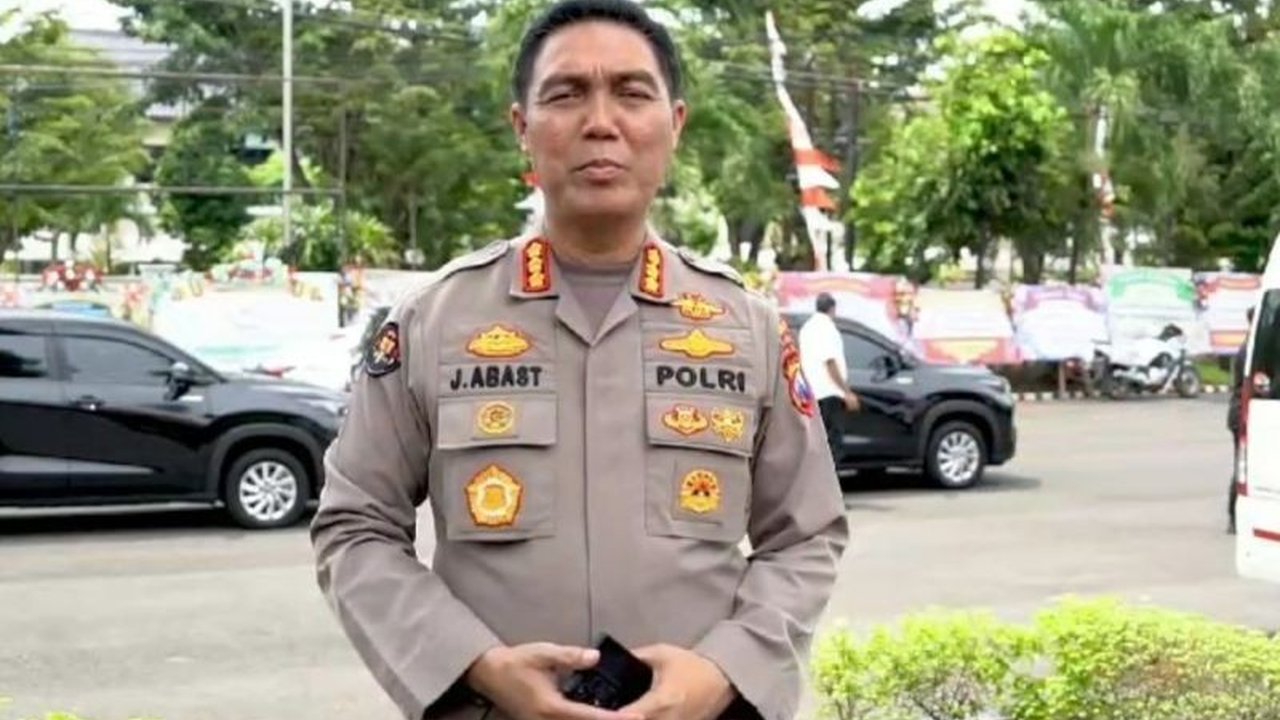 Polda Jatim mengambil tindakan tegas terhadap oknum polisi di Polres Pacitan yang diduga melakukan kekerasan seksual terhadap tahanan wanita, dengan proses hukum internal dan potensi sanksi PTDH.
