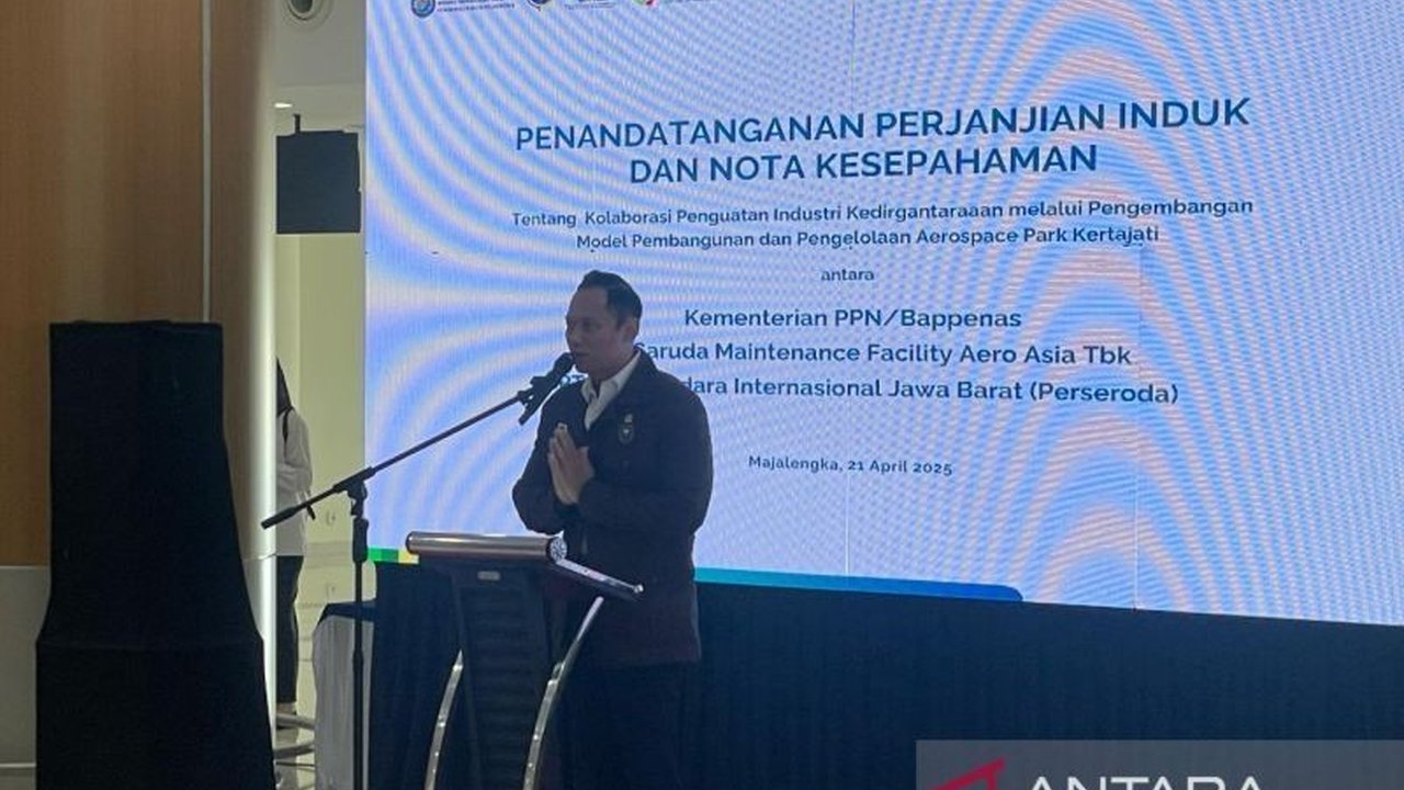 Menko AHY mendorong pengembangan Bandara Internasional Jawa Barat (BIJB) Kertajati menjadi kawasan industri kedirgantaraan untuk menggerakkan pertumbuhan ekonomi baru di Jawa Barat.