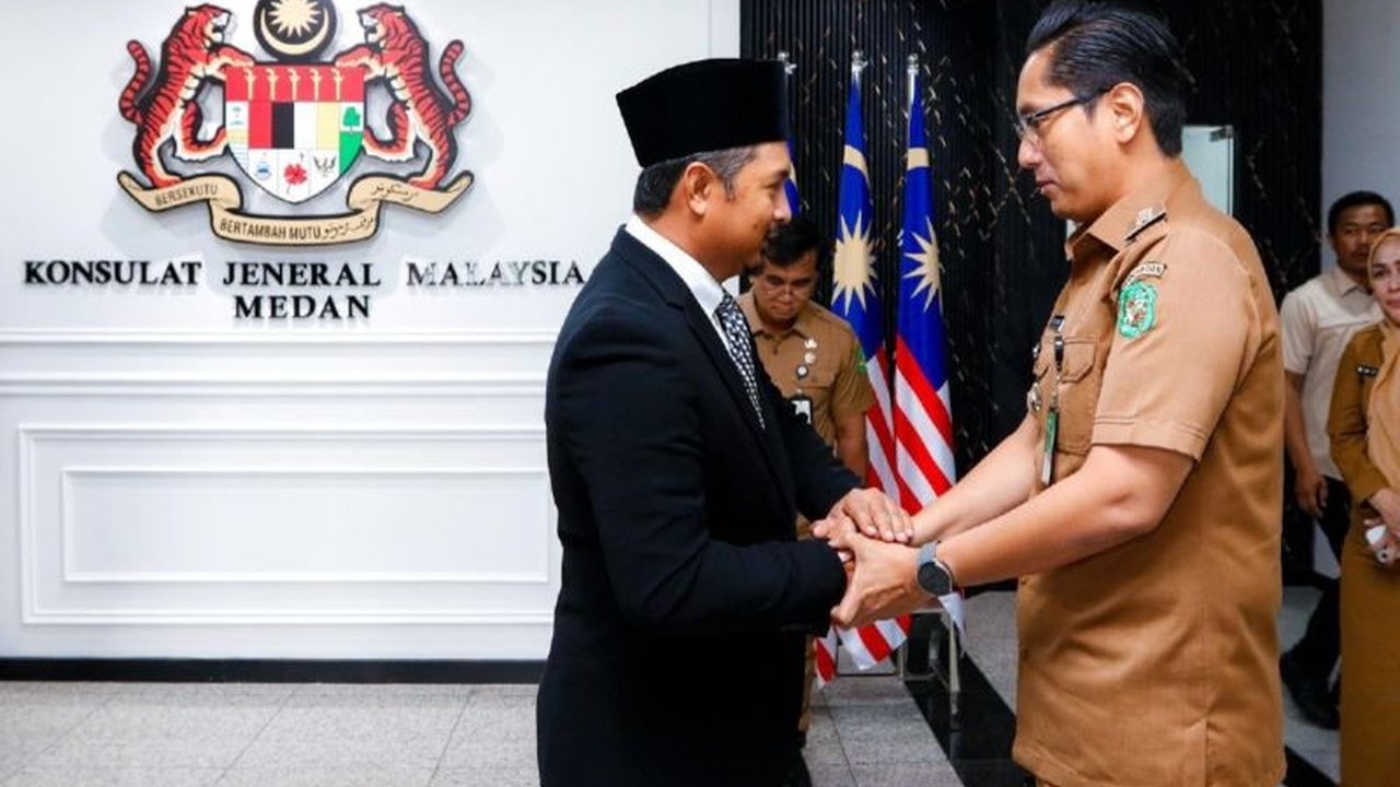 Wali Kota Medan, Rico Tri Putra Waas, menyampaikan belasungkawa atas berpulangnya mantan Perdana Menteri Malaysia ke-5, Abdullah Ahmad Badawi, yang dikenal sebagai negarawan yang berkomitmen menjaga hubungan harmonis Indonesia-Malaysia.