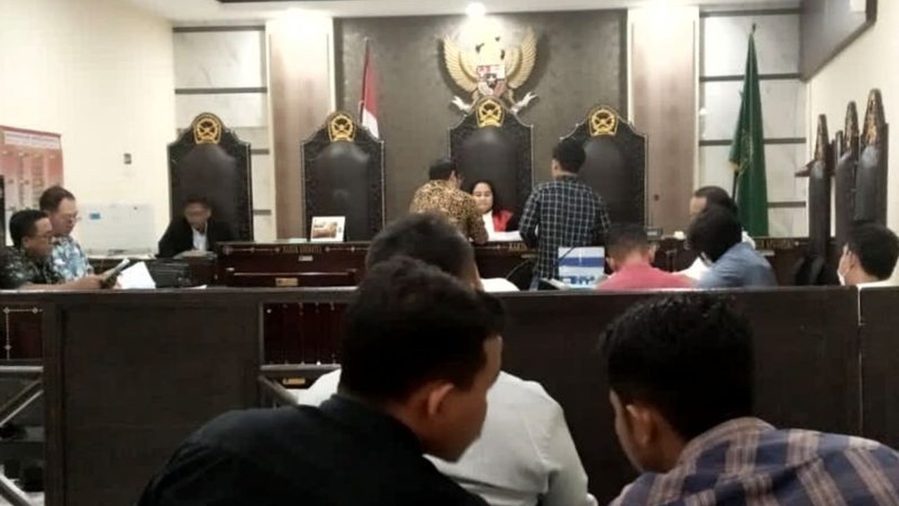 Polda NTB menyatakan penetapan dua tersangka kasus dugaan pemalsuan data akta perusahaan Sumber Elektronik telah sesuai prosedur hukum, meskipun pihak tersangka mengajukan praperadilan.
