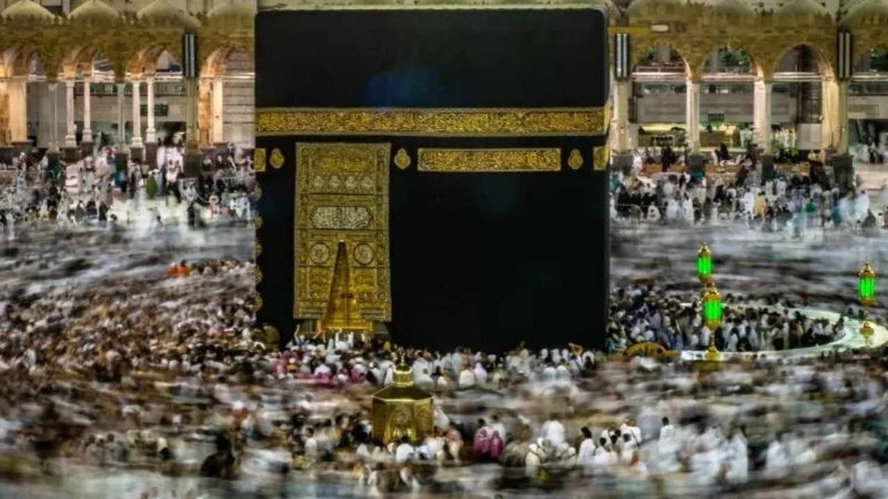 Kemenag DIY laporkan 3.219 calon haji telah melunasi Bipih, melampaui kuota awal dan dijadwalkan berangkat lebih awal pada 19 Mei 2025.