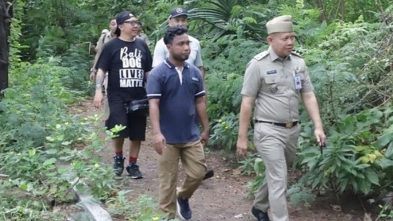 Pulau Tidung Kecil di Kepulauan Seribu Selatan terpilih sebagai lokasi potensial pengembangan destinasi wisata Pulau Kucing, sebuah konsep unik yang ramah bagi kucing dan pecinta kucing.