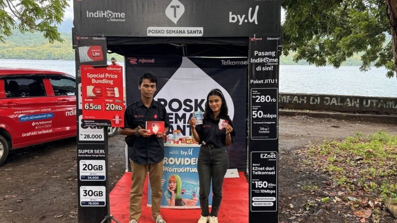 Telkomsel sukses perkuat jaringan di Larantuka, NTT, dengan menempatkan dua unit easy macro untuk menjamin komunikasi lancar selama perayaan Semana Santa.