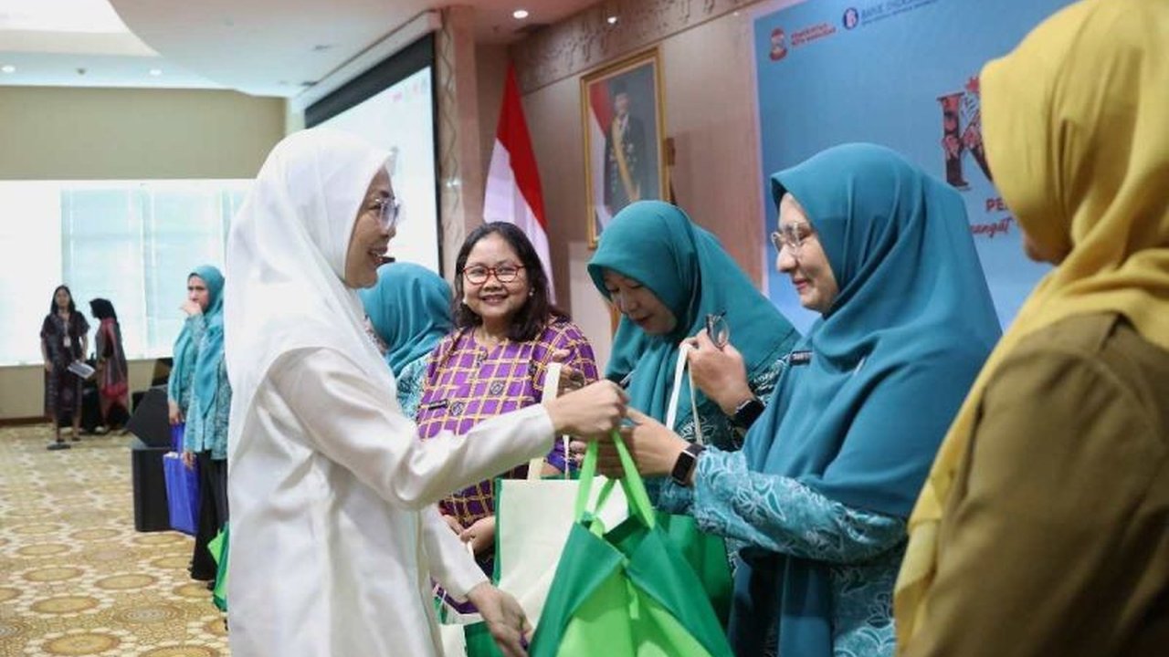 Wajib Melek Digital, Perempuan Makassar Didorong Raih Kemandirian Finansial