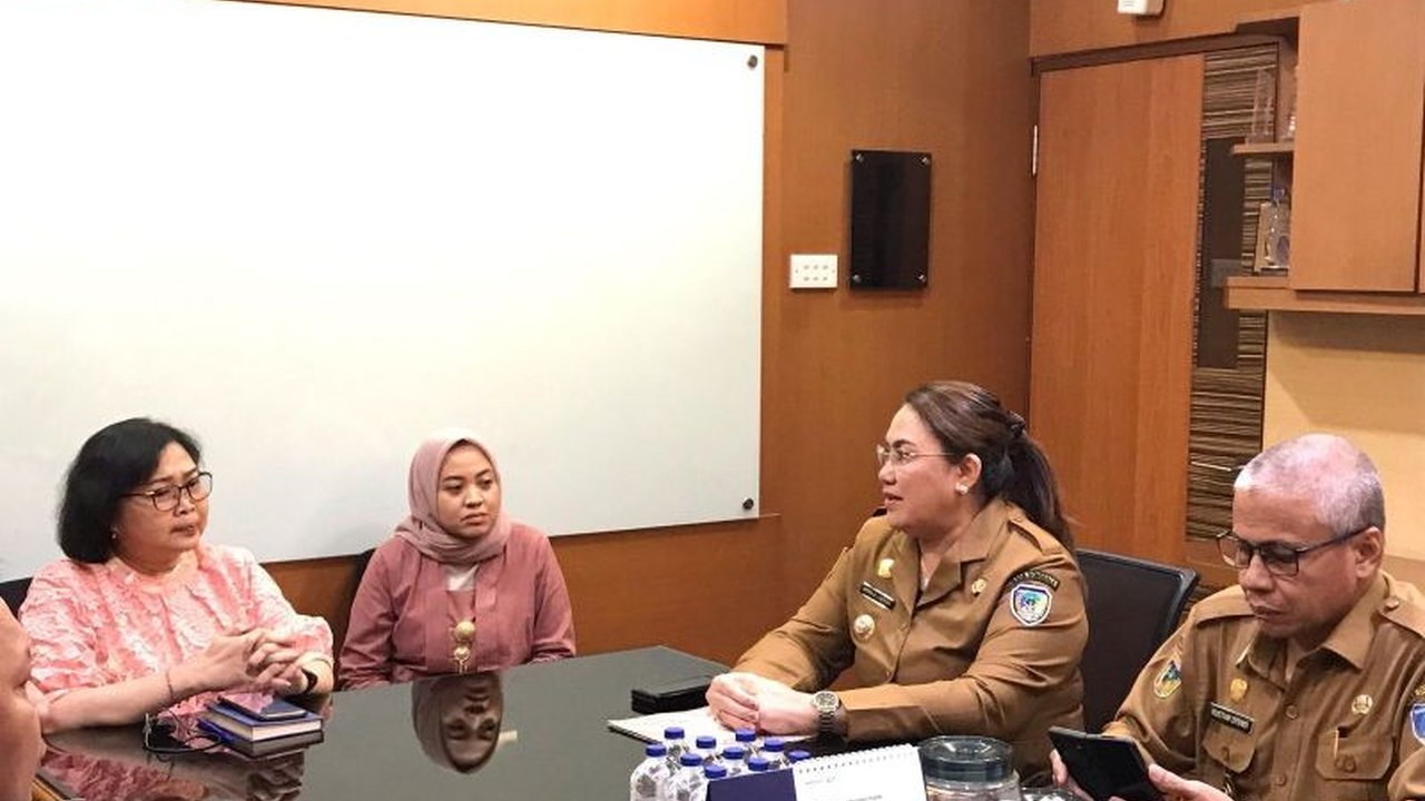 Pemkab Donggala meminta KemenPAN-RB untuk menunda seleksi tahap II PPPK TA 2025 karena jumlah ASN dan honorer yang sudah melebihi kebutuhan daerah serta masalah kemampuan keuangan daerah.