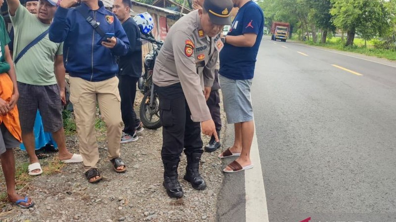 Polisi Situbondo membantah kabar begal di jalur Pantura; korban ternyata jatuh akibat mabuk minuman keras, bukan dibegal.
