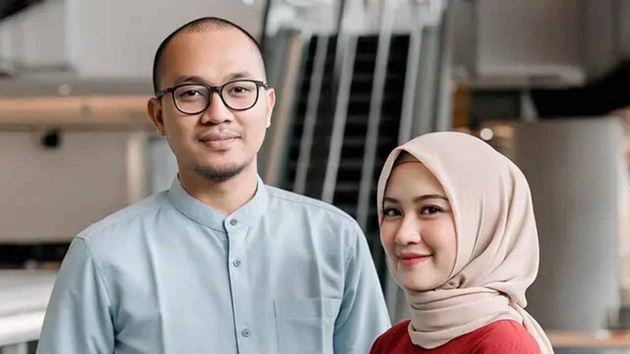 Baju Muslim Kasual untuk Pria dan Wanita 2025