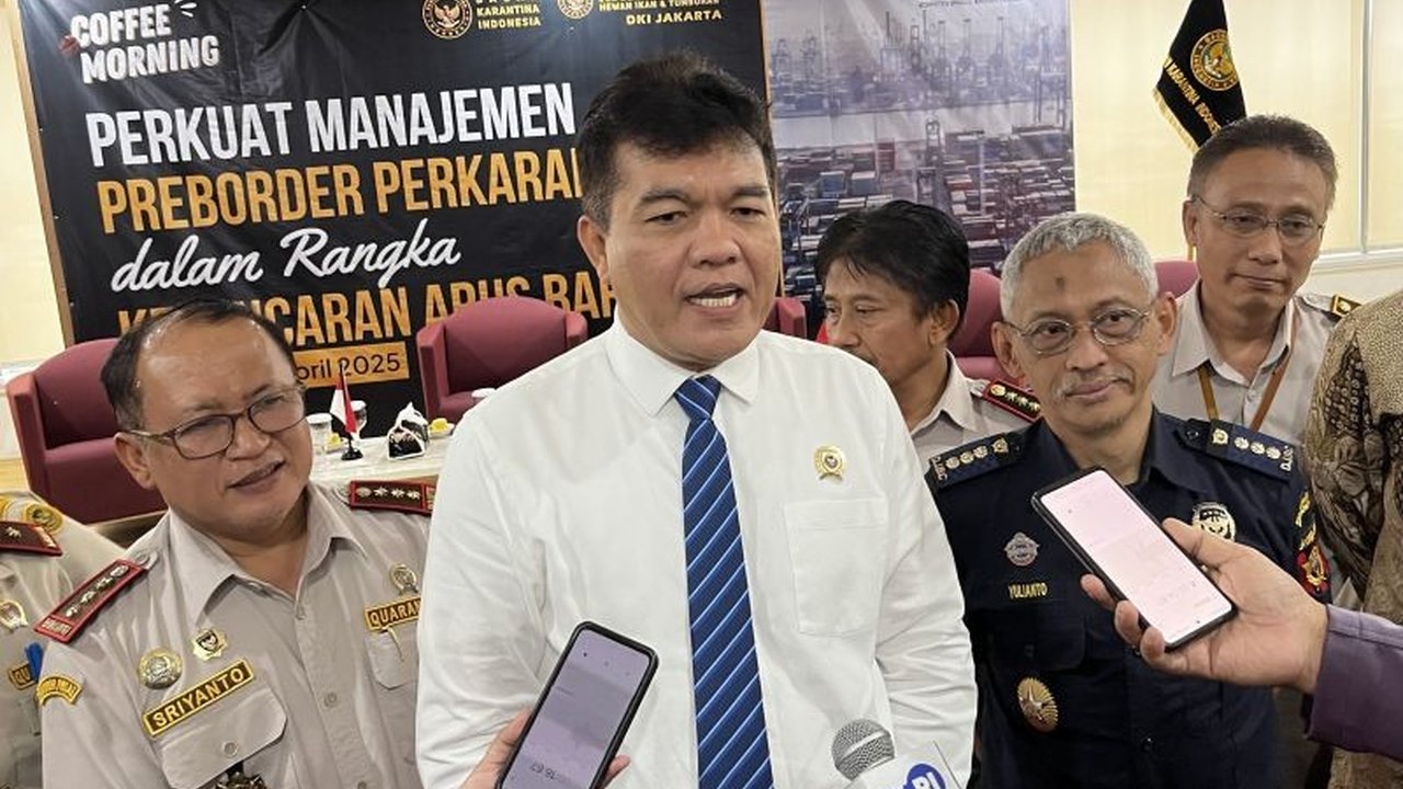 Kepala Barantin, Sahat Manaor Panggabean, memastikan layanan karantina tetap berjalan lancar meskipun terjadi kemacetan parah di Pelabuhan Tanjung Priok pekan lalu akibat peningkatan aktivitas bongkar muat ekspor.