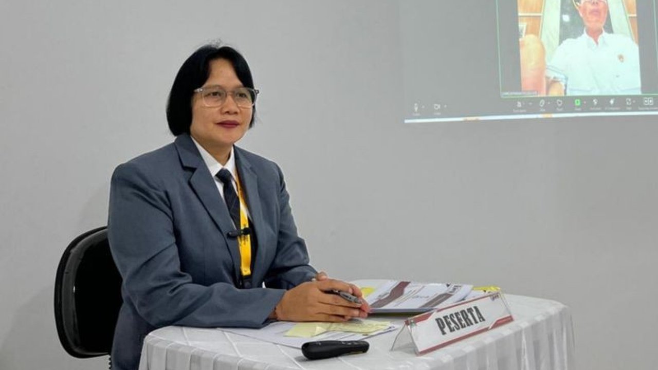 Seorang dosen di Mataram, NTB, terancam hukuman 12 tahun penjara atas kasus dugaan pelecehan seksual sesama jenis terhadap empat mahasiswa, dengan potensi hukuman lebih tinggi karena adanya pemberatan.