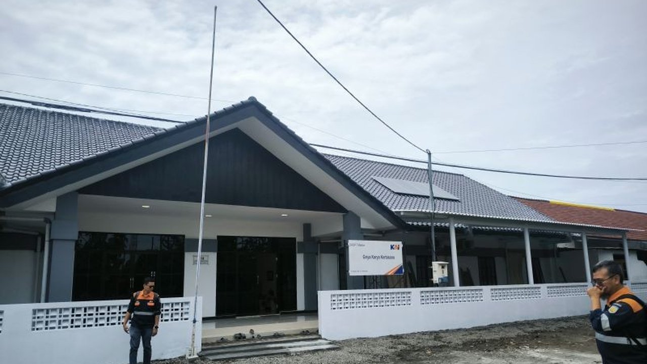 PT KAI Daop 7 Madiun berkomitmen terhadap kelestarian lingkungan melalui berbagai inovasi, termasuk pengurangan sampah plastik, penggunaan energi terbarukan, dan transformasi digital.