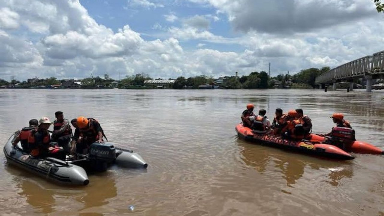 Pencarian Korban Tenggelam di Sungai Barito Masih Berlanjut