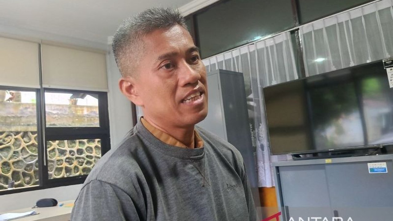 Pemerintah Provinsi Kalimantan Timur menyiapkan 3.500 dosis vaksin PMK untuk mencegah penyebaran penyakit pada hewan kurban menjelang Idul Adha 1446 H, dengan vaksinasi prioritas pada penjual dan peternak di radius 3 kilometer dari lokasi penjualan.