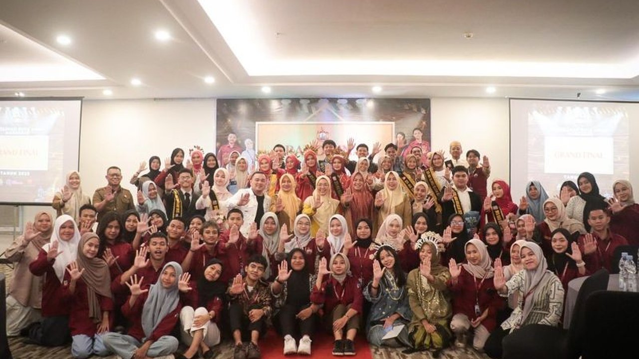 Pemerintah Kota Makassar menggelar pemilihan Duta Anak Kota Makassar 2025 untuk menumbuhkan karakter kepemimpinan dan tanggung jawab anak sebagai generasi penerus bangsa.