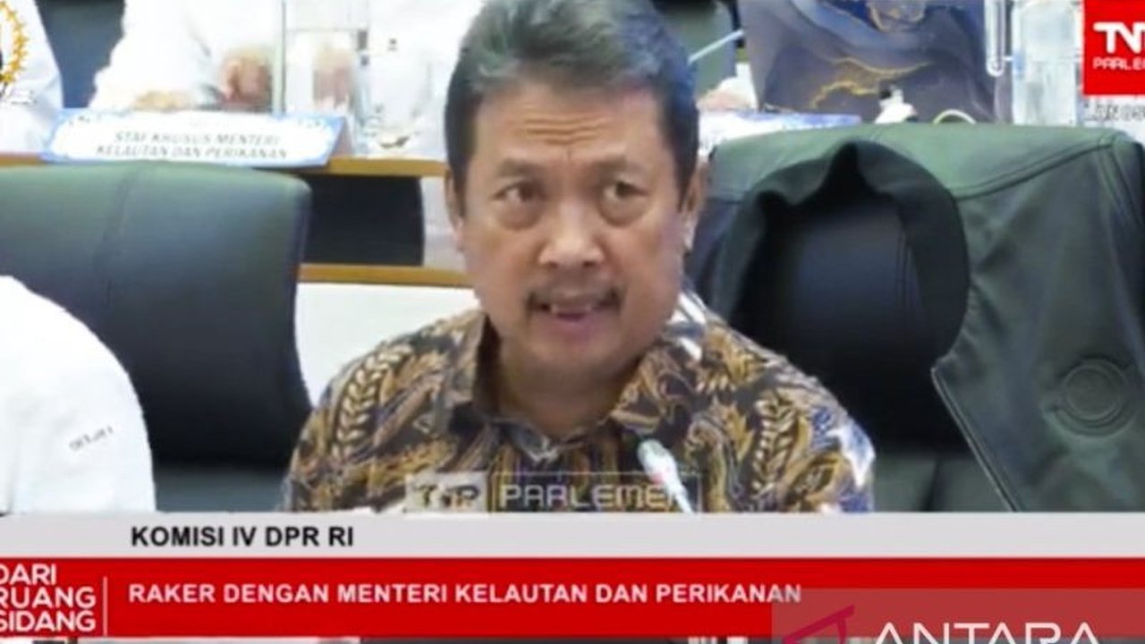 Menteri Trenggono mengumumkan pagu efektif KKP mencapai Rp3,58 triliun setelah efisiensi anggaran, yang akan difokuskan pada program Ekonomi Biru dan pemberdayaan nelayan.