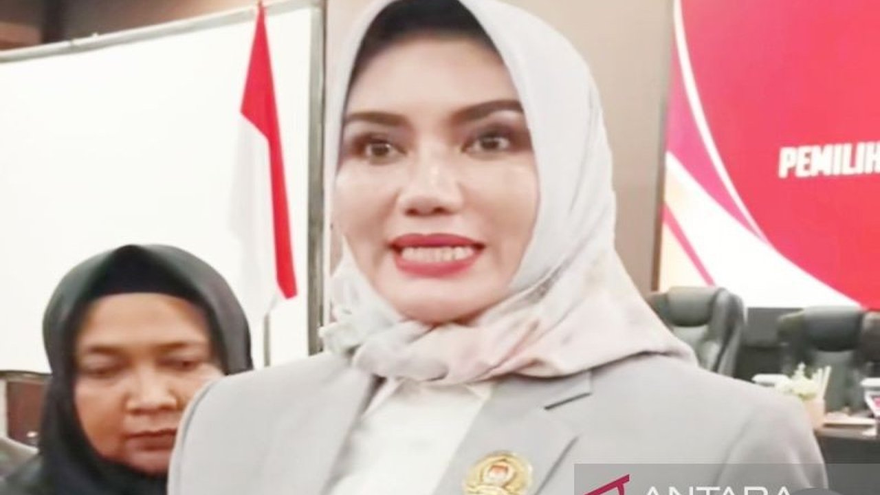 KPU Kalimantan Selatan membuka kesempatan selama tiga hari untuk gugatan atas hasil PSU Pilkada Banjarbaru 2024, di mana pasangan Erna Lisa Halaby dan Wartono unggul atas kotak kosong.