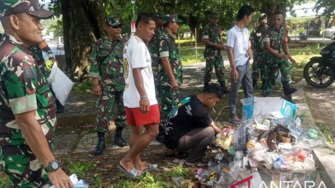 Kodim 1502 Masohi Bersihkan Wisata Banda Neira, Wujudkan Destinasi Impian