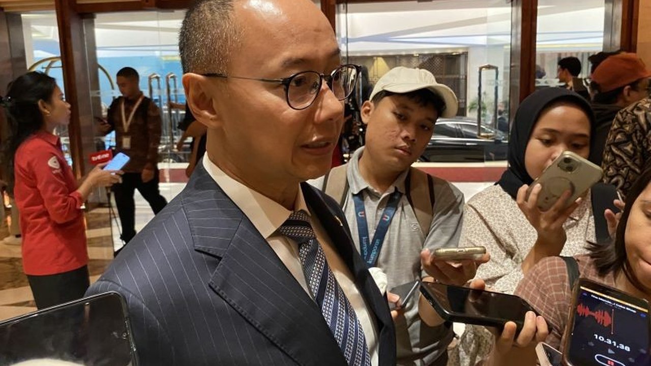 Wakil Ketua Umum PAN menilai permintaan Presiden Prabowo Subianto kepada para menteri untuk merapatkan barisan adalah hal yang wajar dan bertujuan untuk menjaga sinergi kerja kabinet.