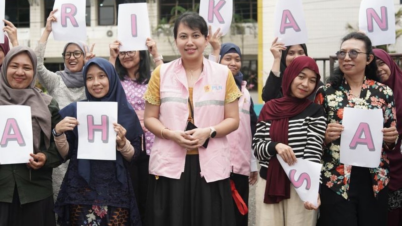 Srikandi PLN Kalselteng: Aksi Pilah Sampah, Inspirasi Perempuan untuk Lingkungan Bersih