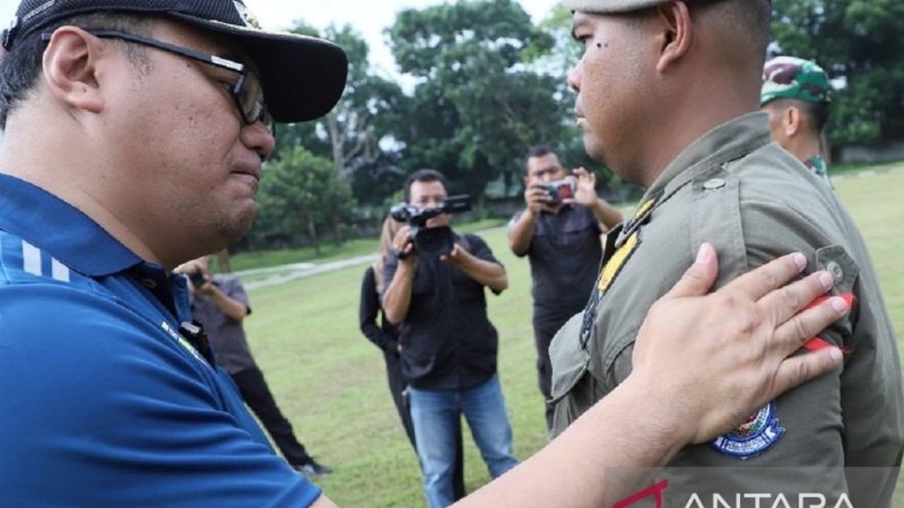 Pemkab Deli Serdang melakukan pembinaan mental, fisik, dan disiplin personel Satpol PP untuk membentuk karakter dan menegakkan perda, mendukung visi Deli Serdang yang sehat, cerdas, sejahtera, religius, dan berkelanjutan.
