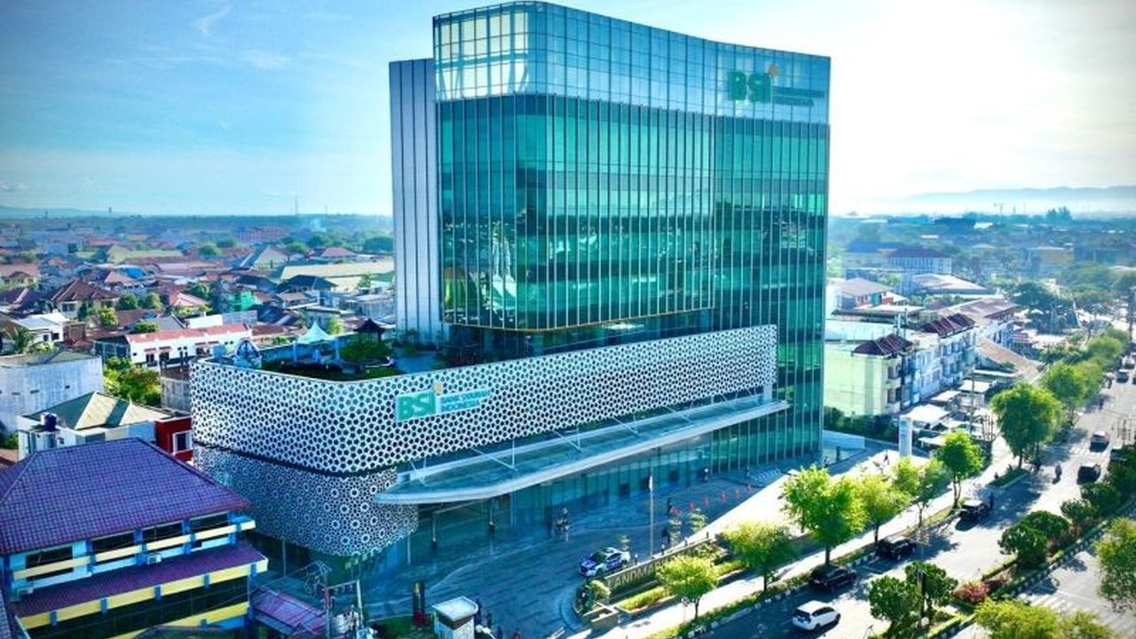 BSI Aceh telah menyalurkan dana CSR sebesar Rp6,3 miliar untuk beasiswa pendidikan bagi 478 mahasiswa dan pelajar berprestasi dari keluarga kurang mampu di Aceh pada tahun 2024.