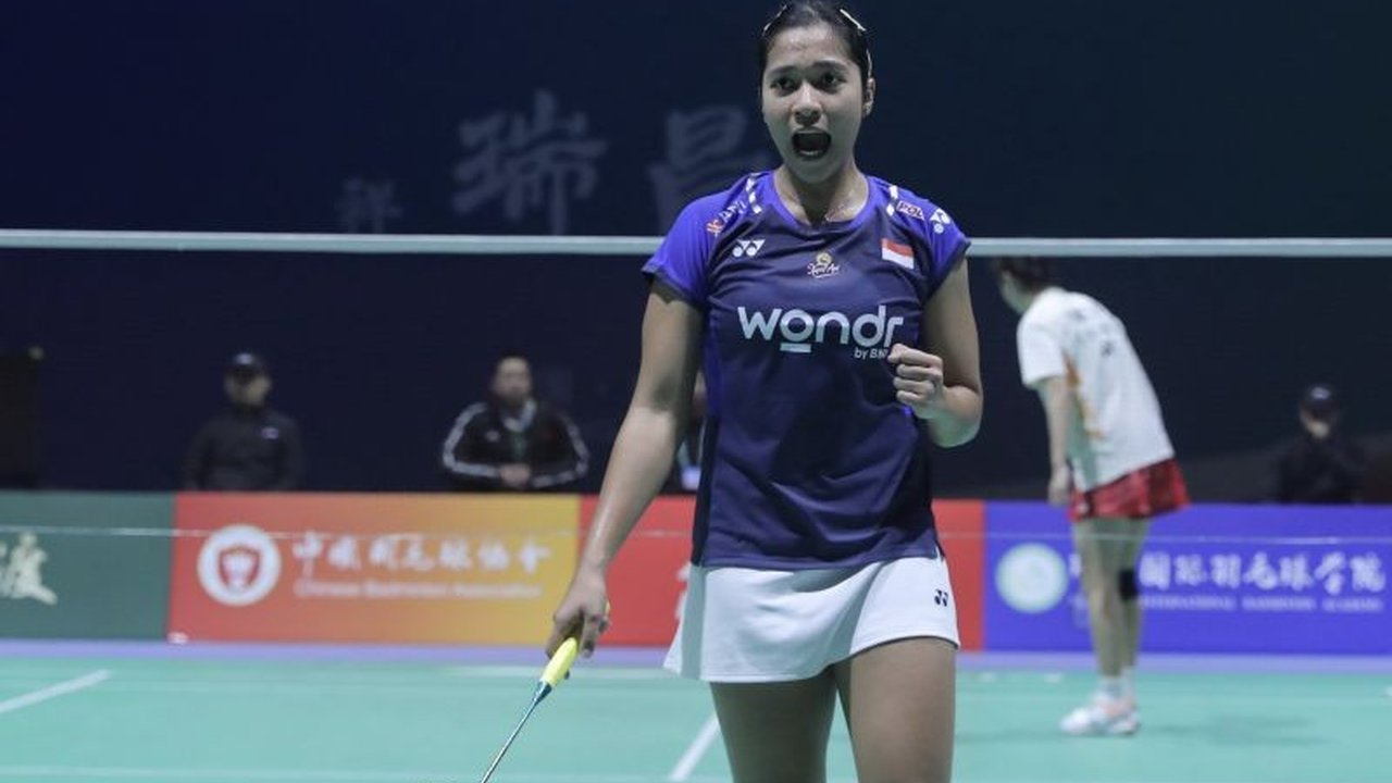 Wakil Ketua Umum PP PBSI, Taufik Hidayat, menilai Ester Nurumi Tri Wardoyo sebagai pengganti Gregoria Mariska Tunjung di Piala Sudirman 2025 adalah keputusan tepat, didasari pengalaman dan potensi Ester.