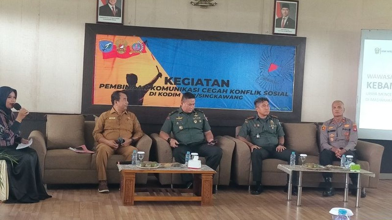 Kodim 1202 Singkawang, Kalimantan Barat, giat meningkatkan komunikasi sosial guna mencegah konflik di tengah masyarakat yang dikenal toleran, dengan melibatkan tokoh masyarakat dan pendekatan preventif.