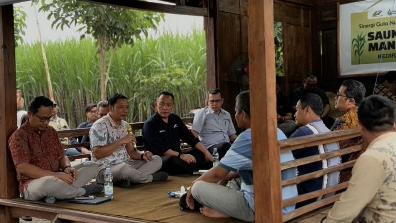 PT Sinergi Gula Nusantara (SGN) luncurkan e-Tera, platform digital yang akselerasi ekosistem operasional pabrik gula secara real-time dan terintegrasi, meningkatkan efisiensi dan transparansi.