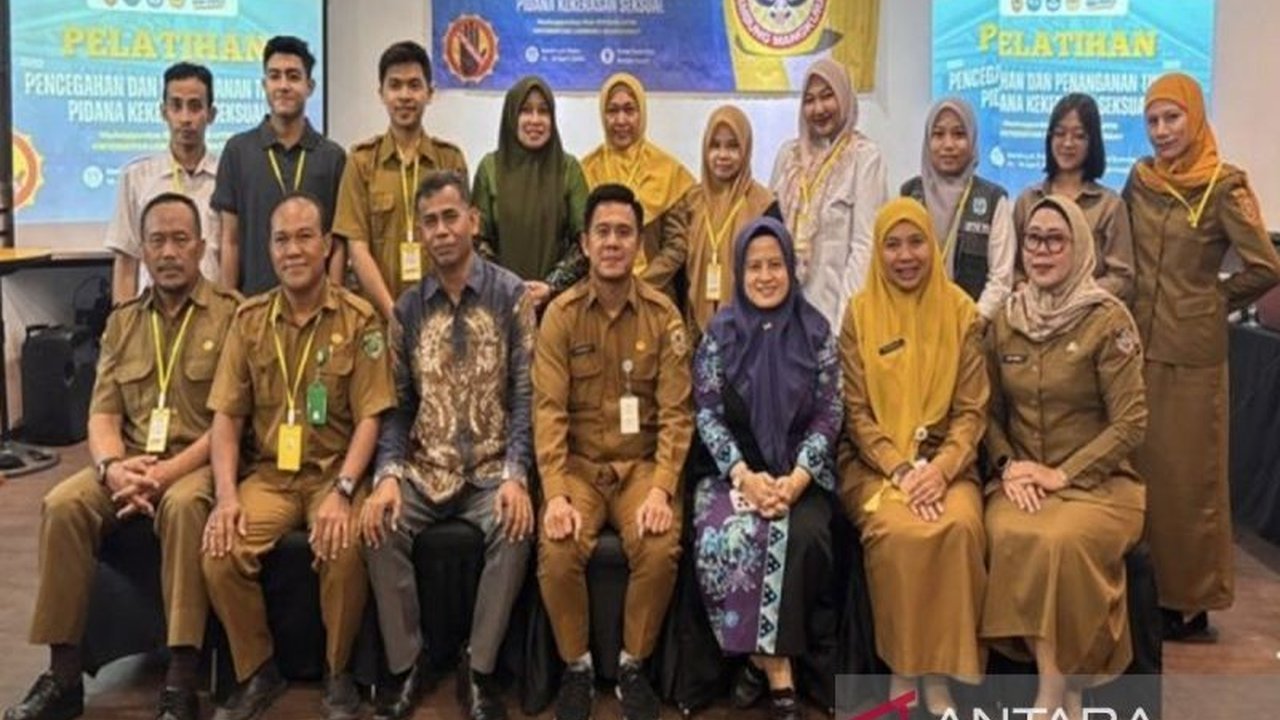 DPPPAKB Kalsel mencatat 204 kasus kekerasan perempuan dan anak hingga April 2025, didominasi kekerasan psikis, seksual, dan fisik; pelatihan peningkatan kapasitas SDM pun digelar untuk penanganan optimal.