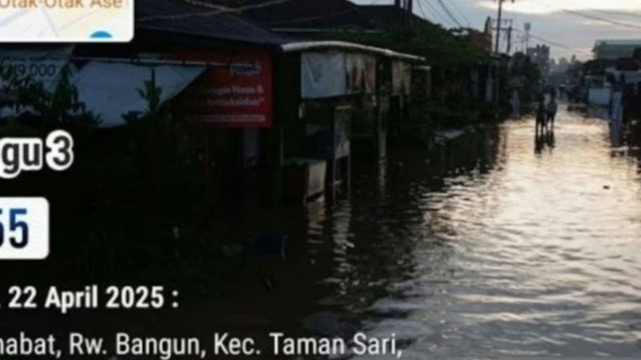 Kota Pangkalpinang kembali terendam banjir akibat hujan deras dan pasang laut yang menyebabkan 447 keluarga di 12 kelurahan terdampak.