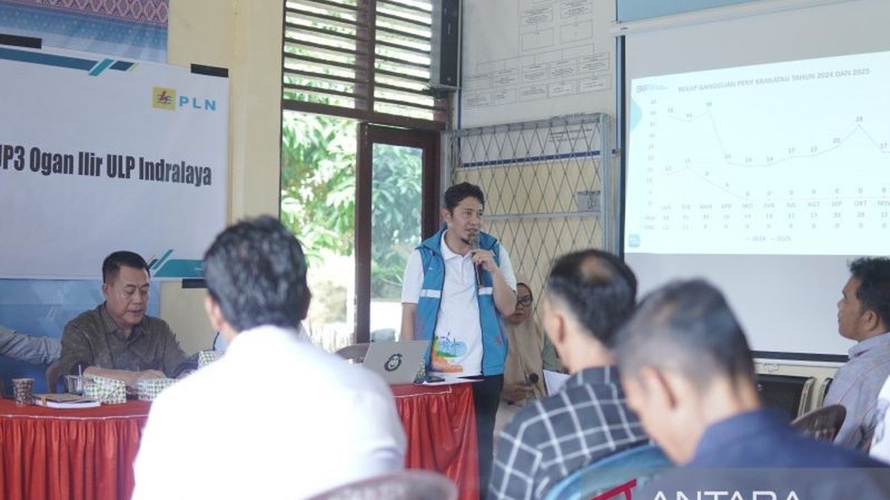 PLN mengajak masyarakat Ogan Ilir, Sumatera Selatan, untuk berpartisipasi menjaga keandalan jaringan listrik melalui pemangkasan pohon dan edukasi keselamatan kelistrikan.